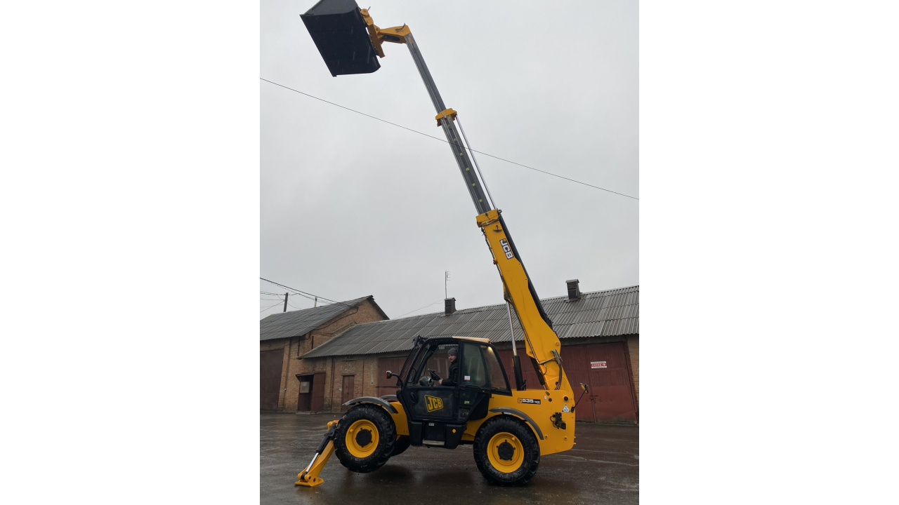 Оренда навантажувача: JCB 535 Оренда навантажувача: JCB 535